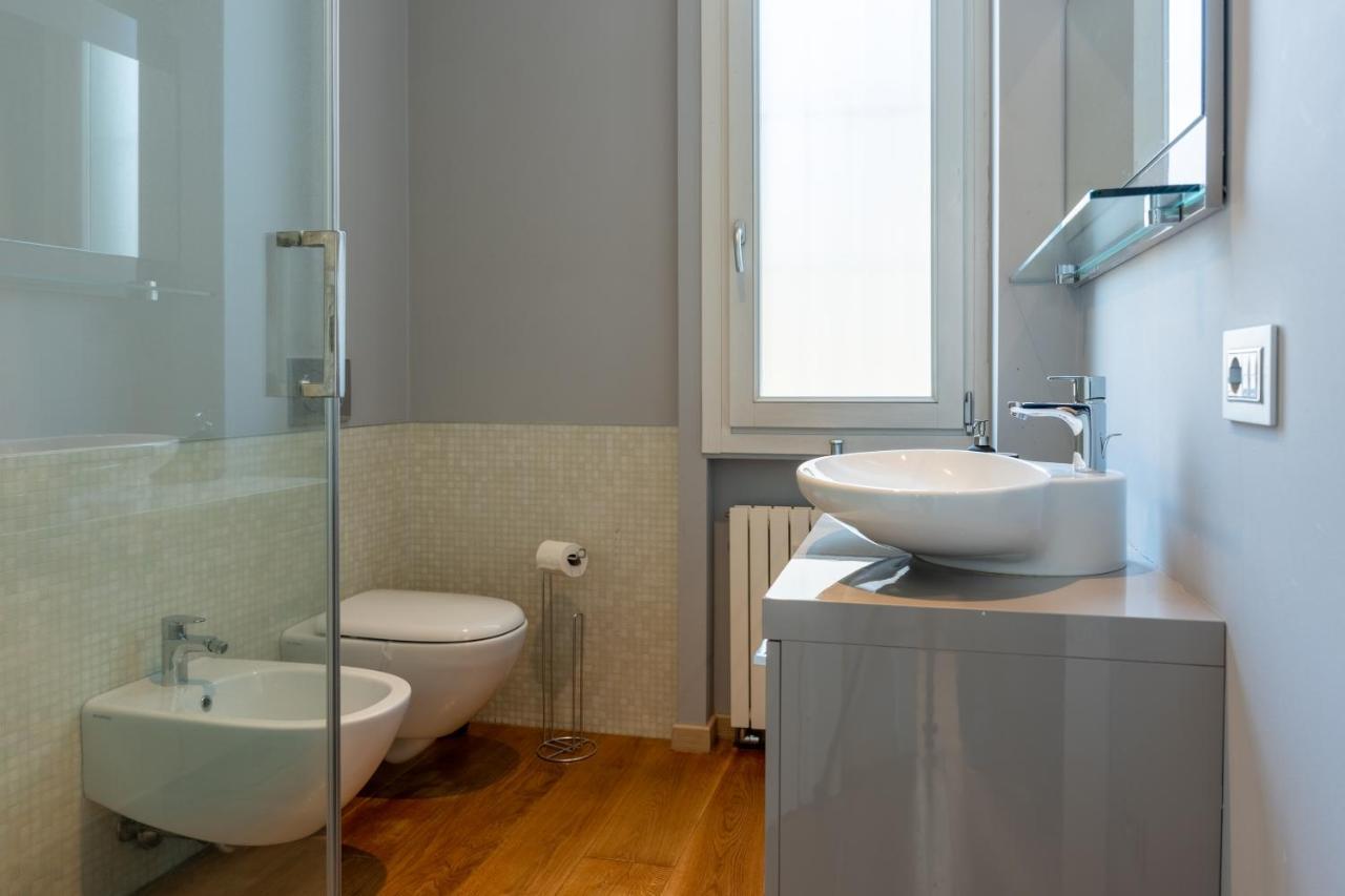 5 Min Duomo Luxury Home In Brera Design District Milan Exterior photo